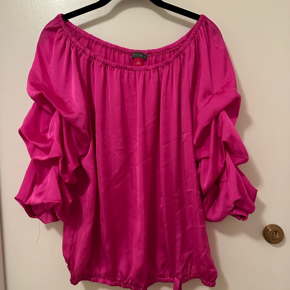 GUC Vince Camuto fuchsia top with ruffles size L